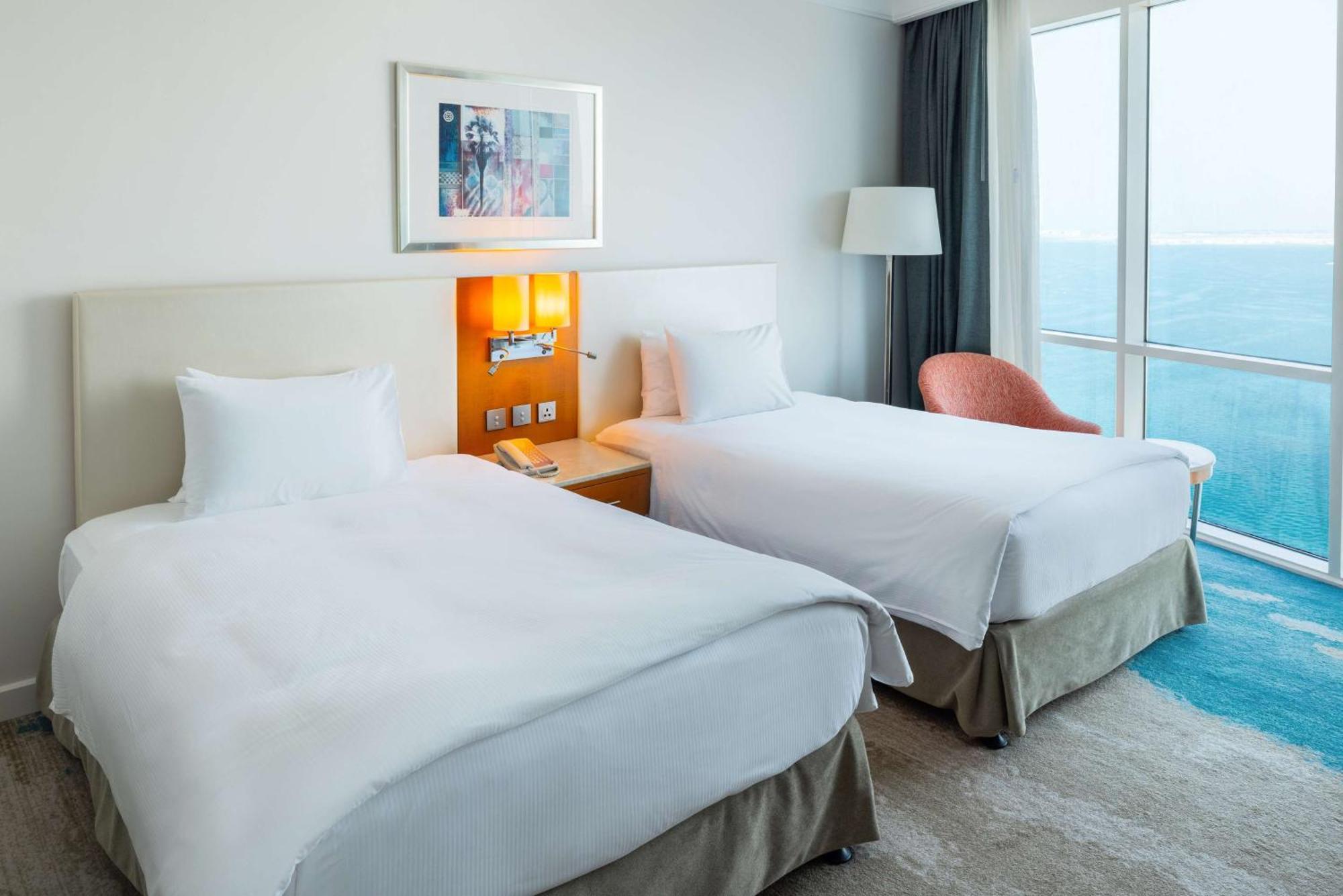 Hotel Hilton Ad Dawhah Esterno foto A room at the Atlantis Paradise Island