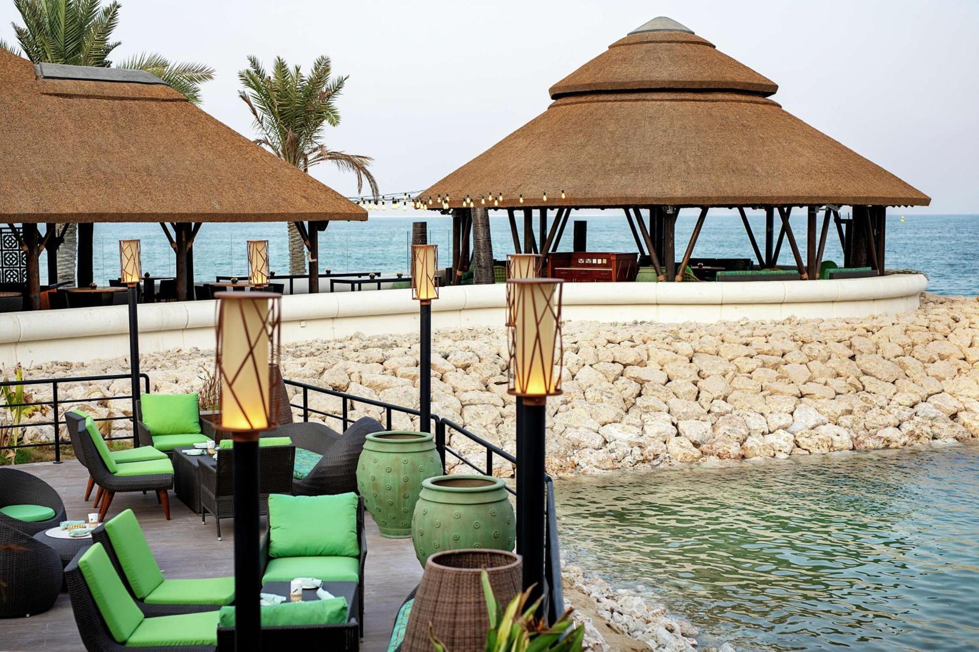Hotel Hilton Ad Dawhah Esterno foto The Cove Rotana Resort